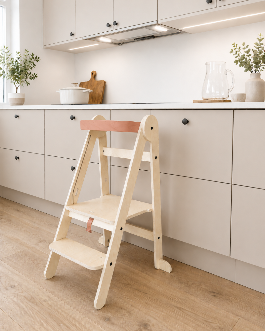 Beige säkerhetsbygel till Tower Fold – skapa din egen stil i köket